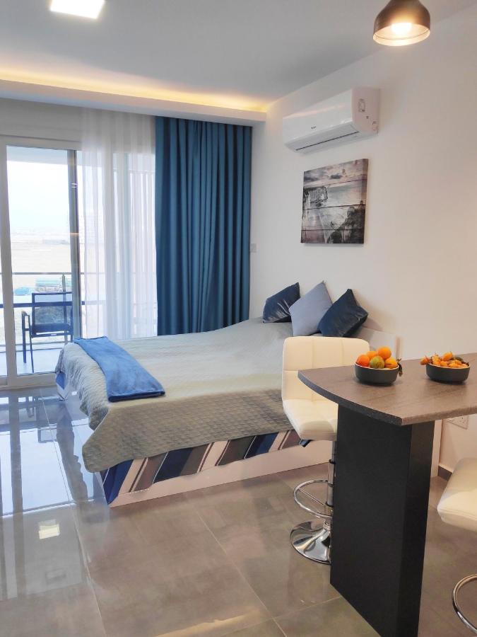 Relax&Dream Apartment Long Beach Agios Georgios  外观 照片